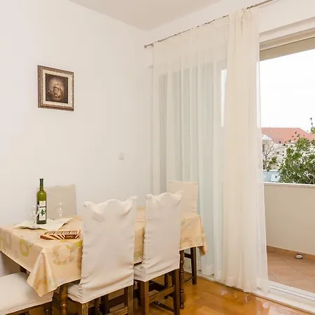 Apartment Antares *